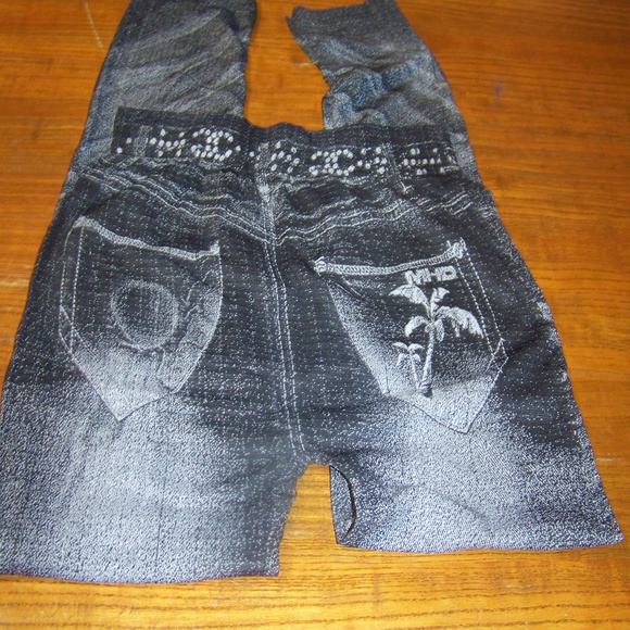 Palm Tree Printed Leggings - Picture 2 of 3